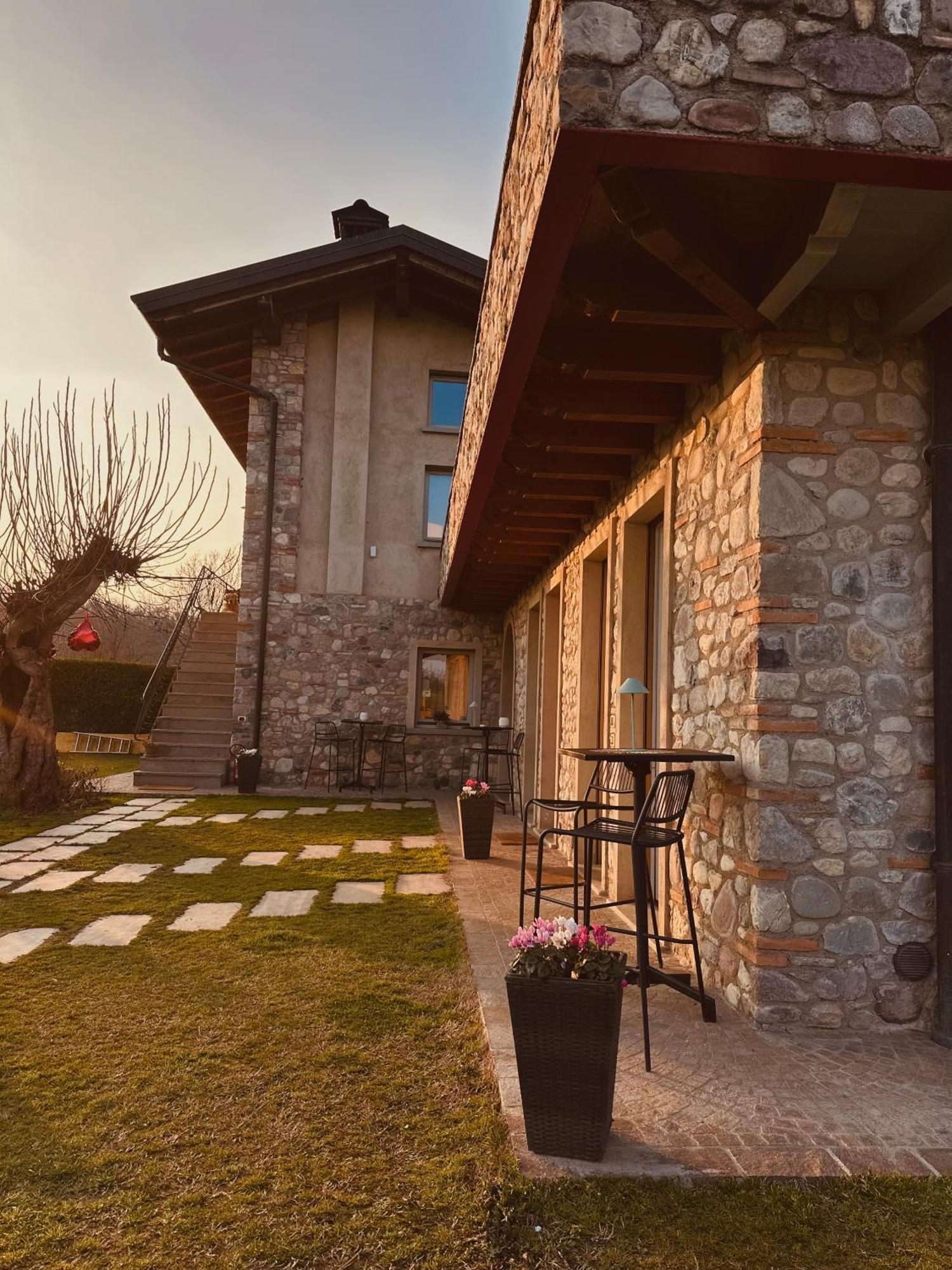 Holiday Home Sovenigo Puegnago Exteriör bild
